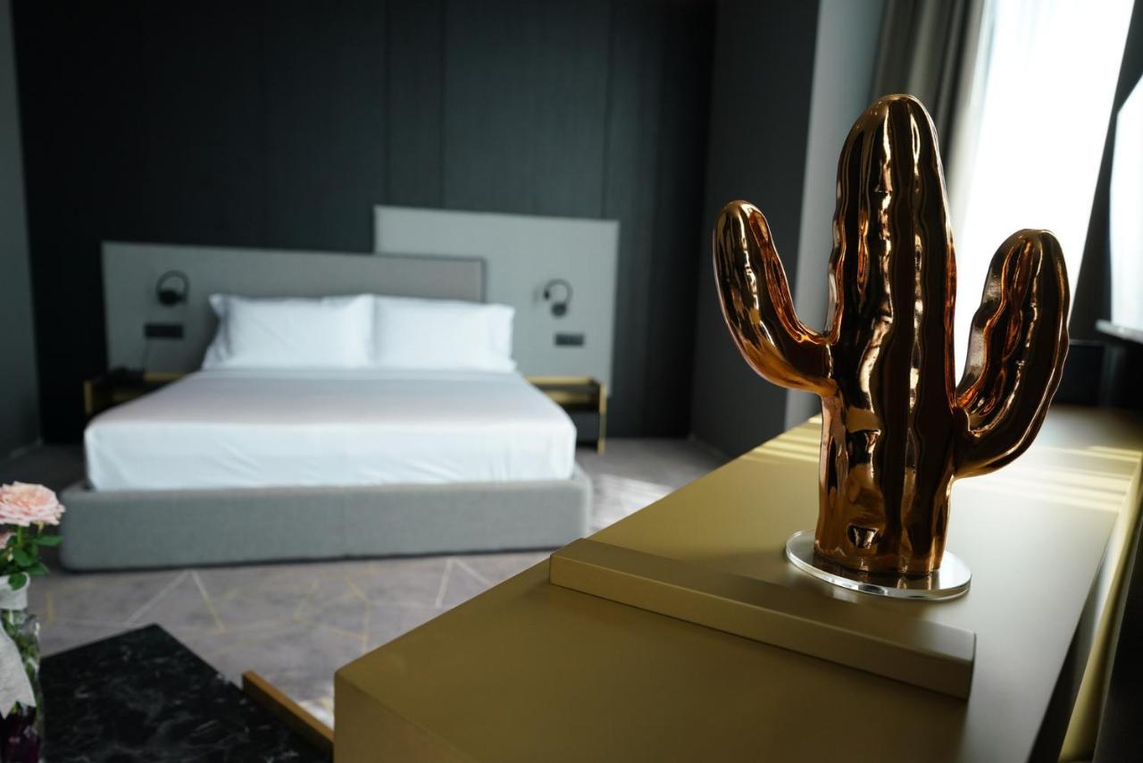 The Central View Boutique Hotel Vlore Bagian luar foto